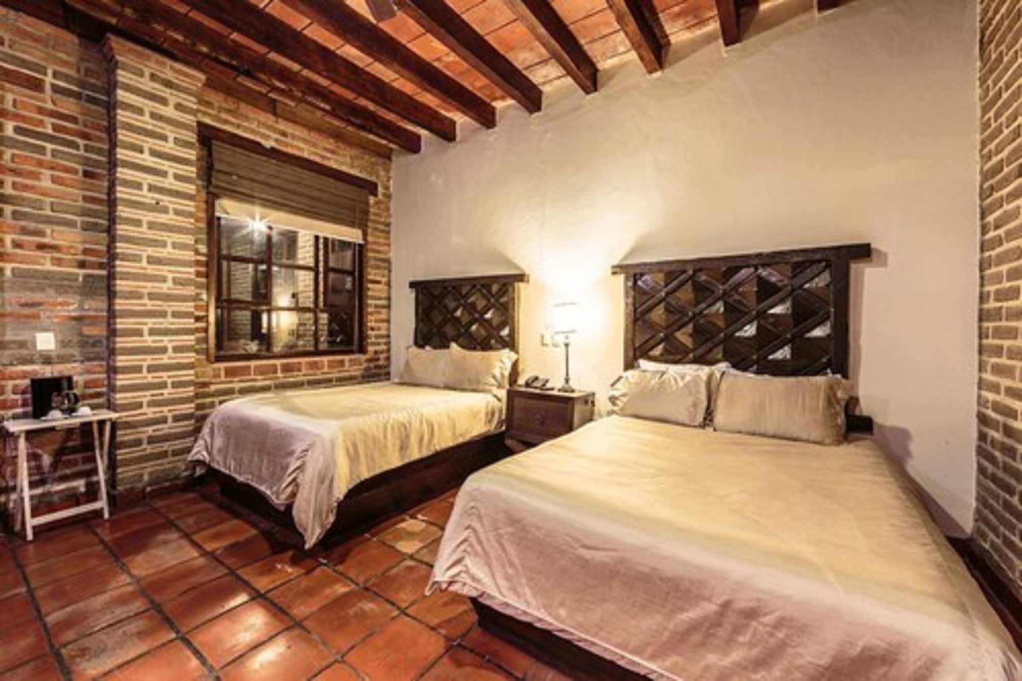 Quinta San Carlos San Pedro Tesistán Eksteriør bilde